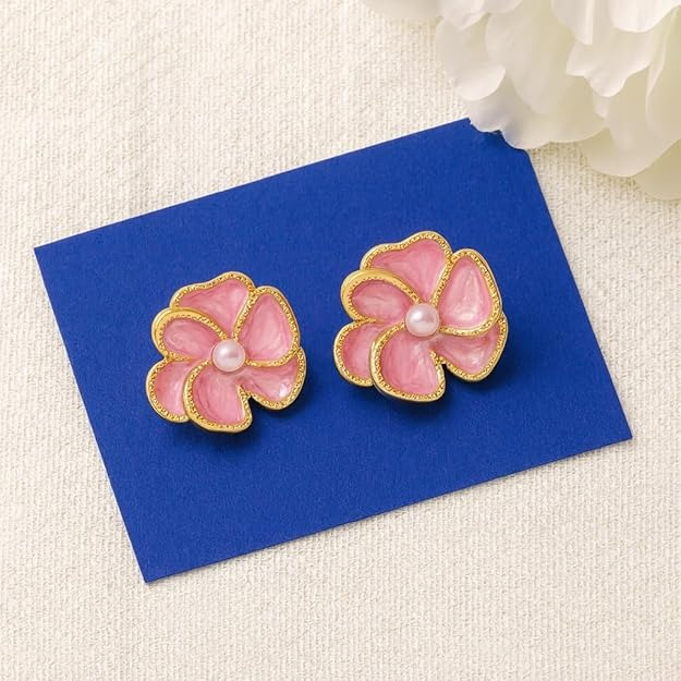 Elegant Flower Pearl Stud Earring